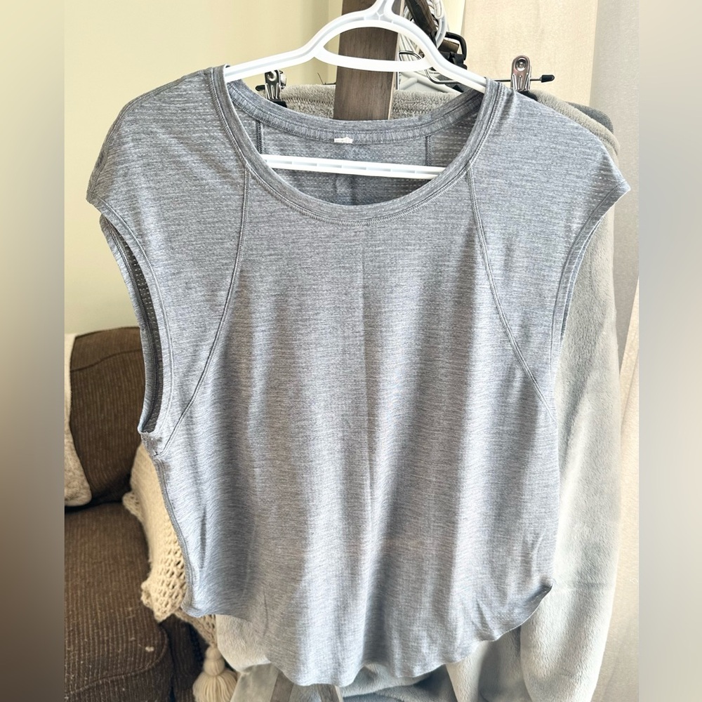 Lululemon Swiftly Tech Cap Sleeve Tee Size 8 Heathered Gray - EUC